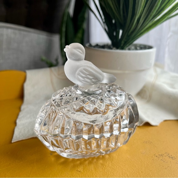 Vintage Trinket Box Frosted Glass Bird Egg Shaped Bowl - Picture 5 of 5